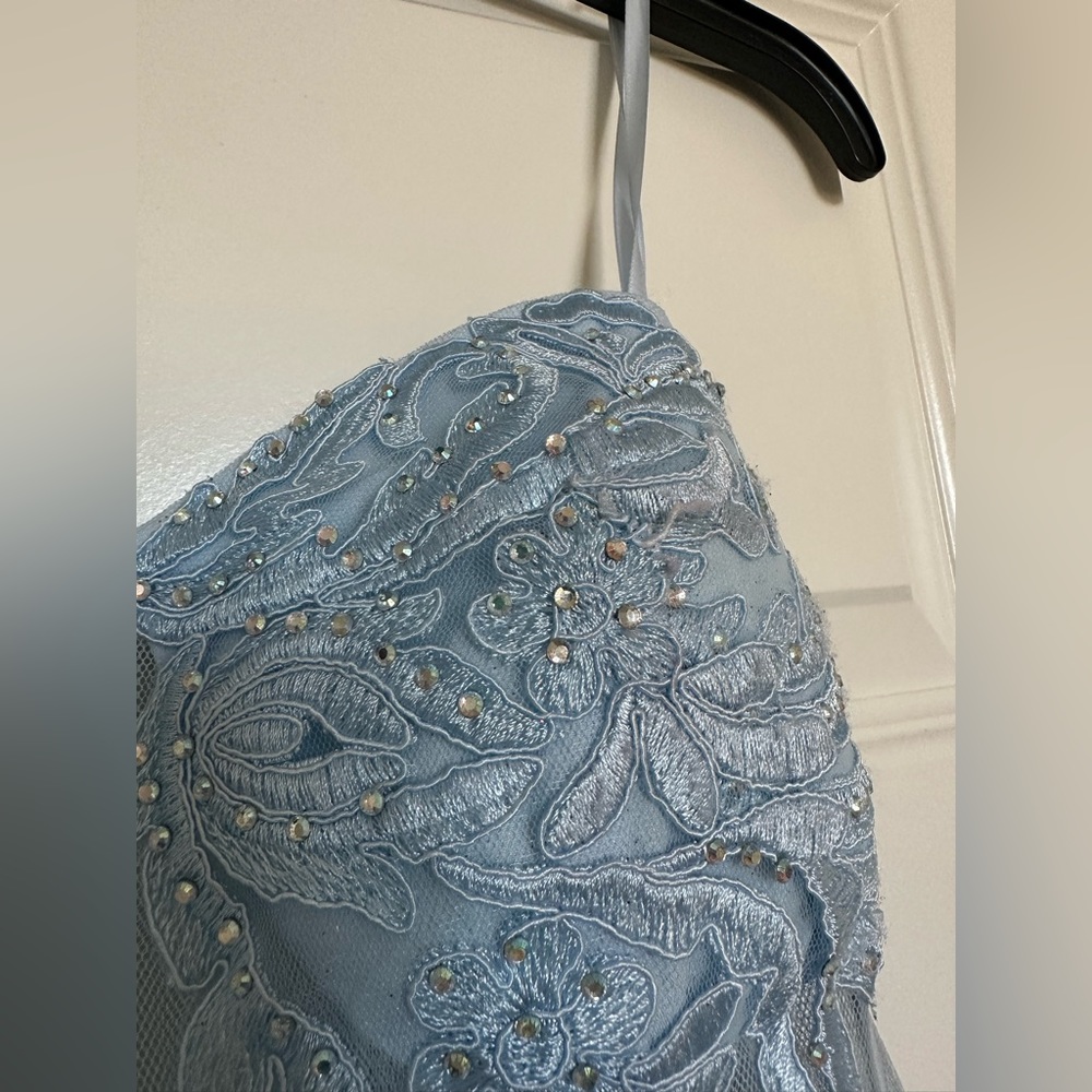 Dress Stunning baby blue maxi prom wedding formal dress size 7 - Picture 6 of 10